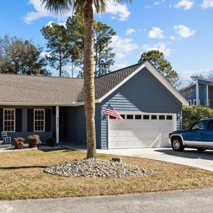 Image 2 - 8723 Plantation Drive, Sound of the Sea, Emerald Isle, NC 28594, USA - House for sale