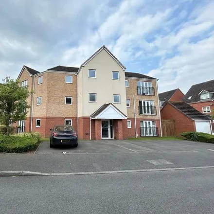 Rent this 2 bed apartment on Sandringham Road in Warstock, B14 4NW