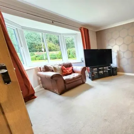 Image 6 - 75 Shepperton Close, Dudlow's Green, Warrington, WA4 5JZ, United Kingdom - House for sale