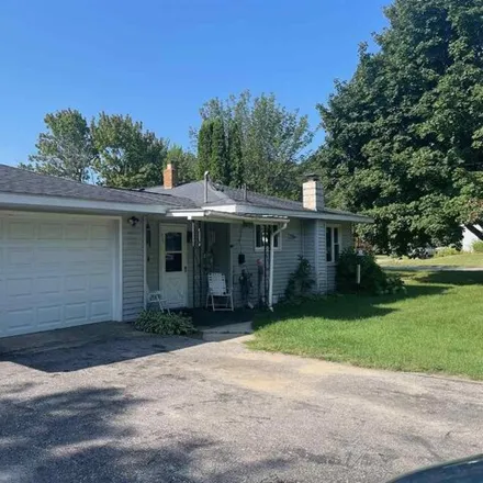 Buy this 3 bed house on 910 East Main Street in Boyne City, Charlevoix County