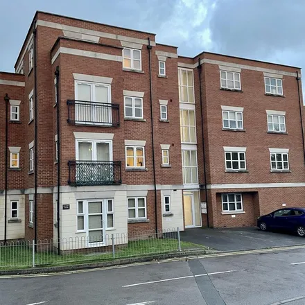 Rent this 2 bed apartment on Grenfell Road in Maidenhead, SL6 1EU