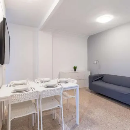 Rent this 5 bed apartment on Piscina Residencial in Carrer del Pare Urbà, 46019 Valencia