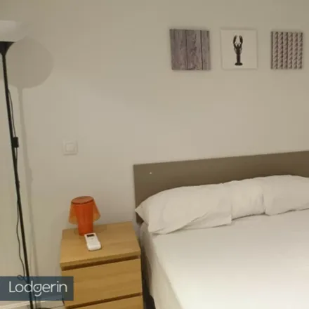 Rent this studio room on Madrid in Calle de Monteleón, 25