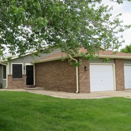 Buy this 2 bed house on 1038 West Dresden Drive in Morris, IL 60450
