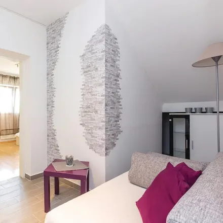Rent this 2 bed apartment on 51263 Šmrika