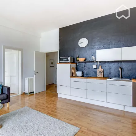 Rent this 1 bed apartment on Bettinastraße 48 in 60325 Frankfurt, Germany