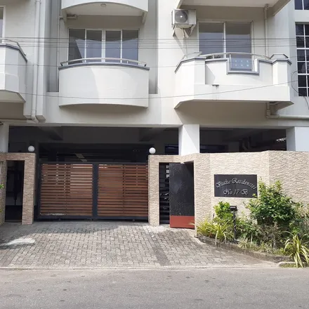Rent this 1 bed apartment on Colombo in Bambalapitiya, LK