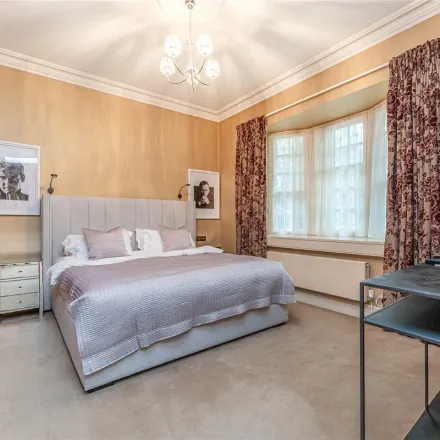 Image 2 - 13 North Audley Street, London, W1K 6ZD, United Kingdom - Apartment for rent