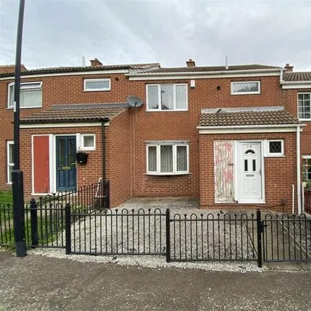 Rent this 3 bed townhouse on unnamed road in Denaby Main, DN12 4JB