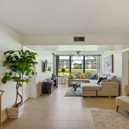 Buy this 2 bed condo on 1799 White Hall Drive in Pine Island Ridge, Davie