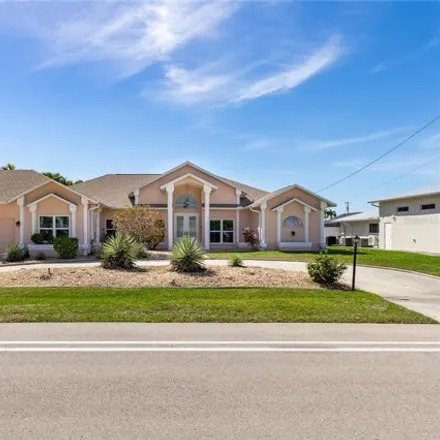 Image 5 - 2189 Cornwallis Parkway, Cape Coral, FL 33904, USA - House for sale