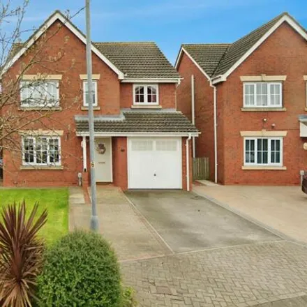 Buy this 4 bed house on Oxford Violet in Hull, HU7 4WG