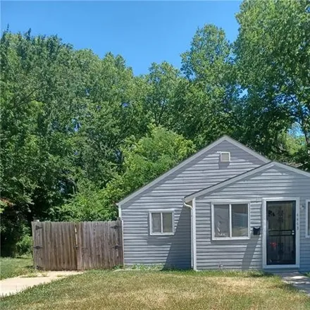 Buy this 2 bed house on 4443 Norton Avenue in Kansas City, MO 64130
