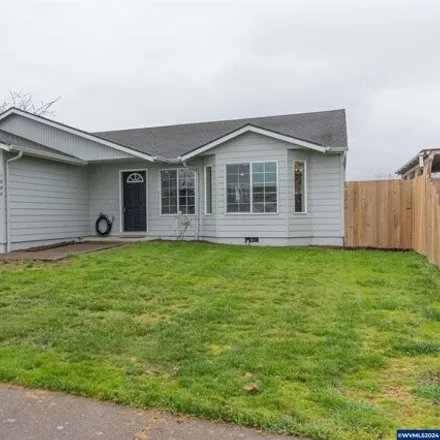 Buy this 3 bed house on 1154 Antioch Street in Lebanon, OR 97355