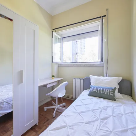 Rent this 1 bed room on Avenida Dom Rodrigo da Cunha 18 in 1700-112 Lisbon, Portugal