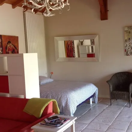 Rent this 1 bed apartment on 64250 Souraïde