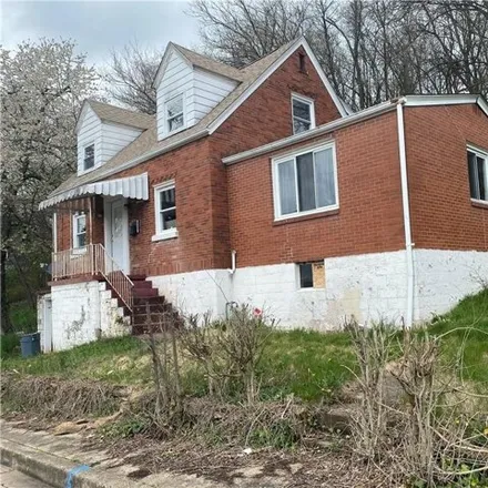Buy this 2 bed house on 878 College Avenue in Jeannette, PA 15644