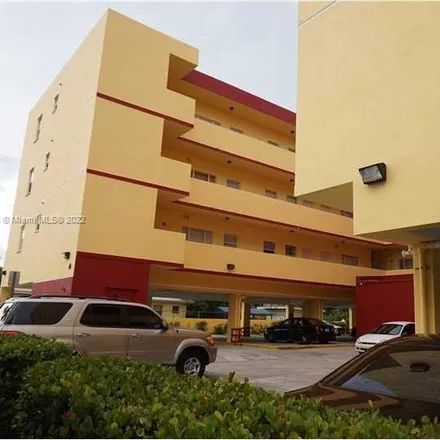 Rent this 1 bed condo on 1627 Northwest 18th Street in Miami, FL 33125
