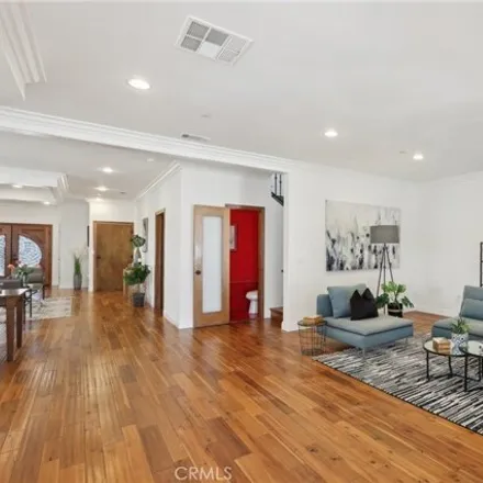 Image 4 - 4235 W 59th Pl, Los Angeles, California, 90043 - House for sale