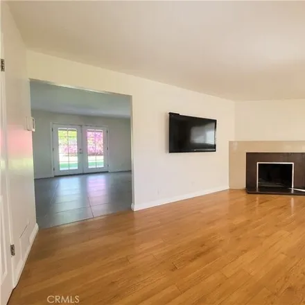 Image 2 - 6626 Brennan Avenue, Los Angeles, CA 91307, USA - House for rent