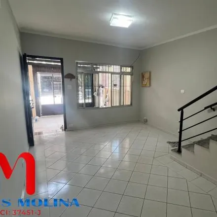 Rent this 2 bed house on Rua Guaporé 331 in Santa Maria, São Caetano do Sul - SP