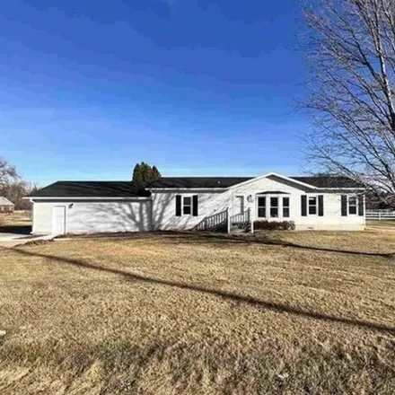 Buy this 3 bed house on 1550 Kozy Drive in Columbus, NE 68601