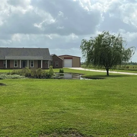 Buy this 4 bed house on 975 State Route 652 in Lafourche Parish, LA 70394