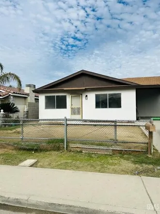 Buy this 3 bed house on 175 22nd Avenue in Delano, CA 93215