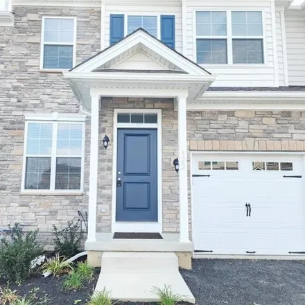 Image 2 - 422 Gray Feather Way, Pennsylvania, 18104 - Townhouse for rent