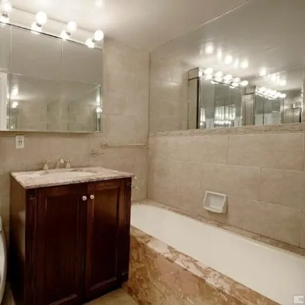 Image 7 - 340 West 57th Street, New York, NY 10019, USA - Condo for sale