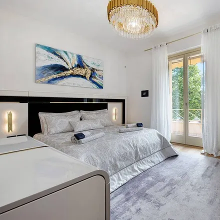 Rent this 2 bed apartment on 24067 Sarnico BG