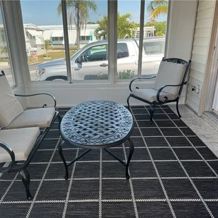 Image 7 - 237 Brandywine Lane, Carriage Village, North Fort Myers, FL 33917, USA - Apartment for rent