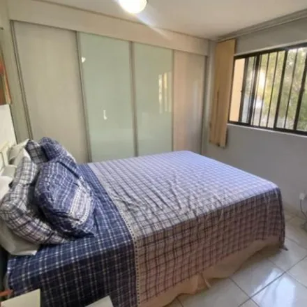 Buy this 3 bed apartment on Rua Farmaceutico Antônio Coelho dos Santos in Pq. Flamboyant II, Campos dos Goytacazes - RJ