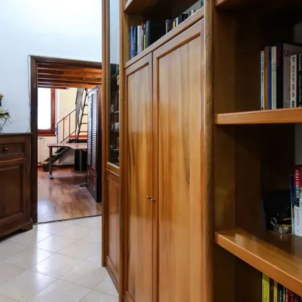 Image 7 - Biblioteca dell'Associazione Robert F. Kennedy of Europe Onlus, Via Ghibellina, 50122 Florence FI, Italy - Apartment for rent