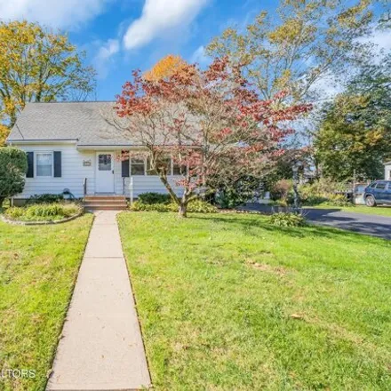Rent this 3 bed house on 40 Edgewater Drive in Matawan, Monmouth County