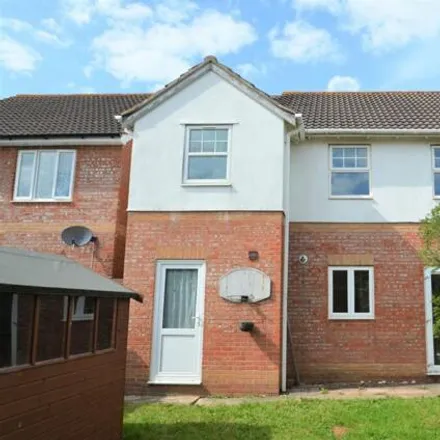 Buy this 4 bed duplex on Goldfinch Grove in Cullompton, EX15 1UG