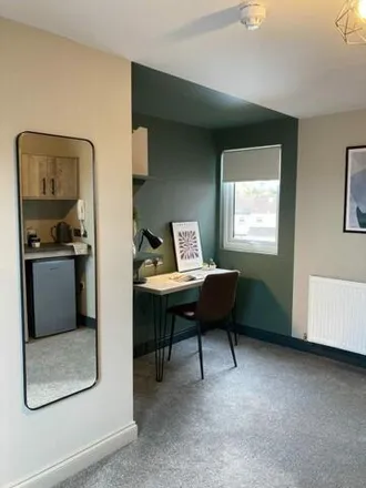 Image 9 - Euclid Street, Swindon, SN1 2FA, United Kingdom - Room for rent