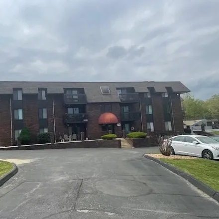 Buy this 2 bed condo on Shockley Road in Hollister, MO 65673