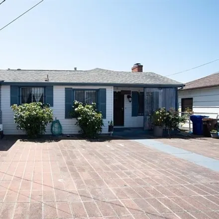 Buy this 4 bed house on 1726 Costa Avenue in Richmond, CA 94806