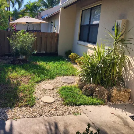 Image 3 - 1333 Woodpecker Street, Homestead, FL 33035, USA - Townhouse for rent