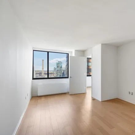 Image 2 - One Columbus Place, 400 West 59th Street, New York, NY 10019, USA - House for rent