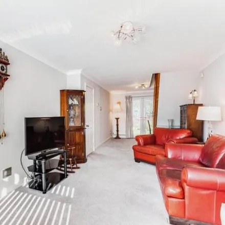 Image 4 - Whimbrel Mews, Morley, LS27 8GG, United Kingdom - House for sale