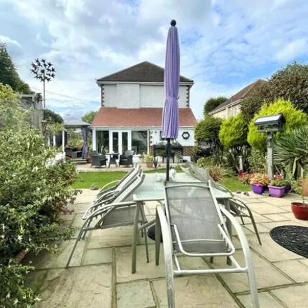 Image 3 - Uplands Road, Bournemouth, BH8 9AG, United Kingdom - House for sale