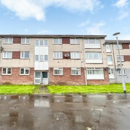 Buy this 2 bed apartment on Elizabethan Way in Renfrew, PA4 0LX
