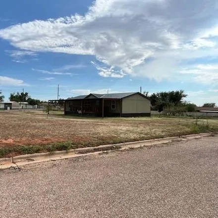 Image 6 - 808 East McArthur Street, Rotan, Fisher County, TX 79546, USA - Apartment for sale