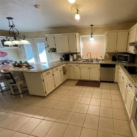 Image 3 - 6951 Glen Willow Drive, Beaumont, TX 77706, USA - House for sale