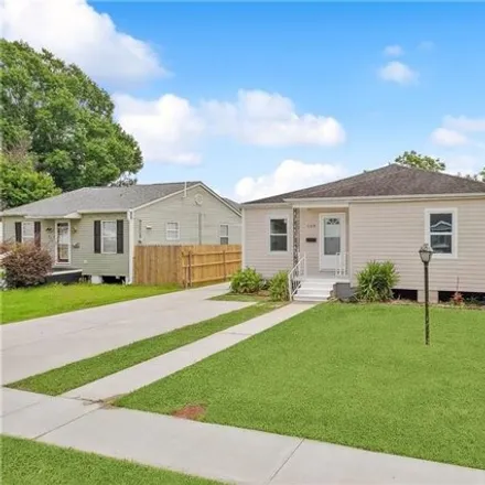 Rent this 4 bed house on 509 Cathy Avenue in Metairie, LA 70003