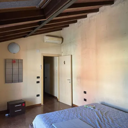 Image 5 - Aquila, Via per Iolo, Prato PO, Italy - Apartment for rent
