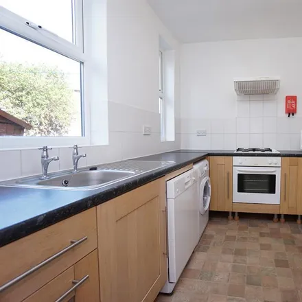 Image 2 - 9-15 Newent Lane, Sheffield, S10 1HD, United Kingdom - Townhouse for rent