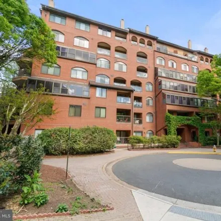 Buy this 1 bed condo on 1029 North Stuart Street in Arlington, VA 22201